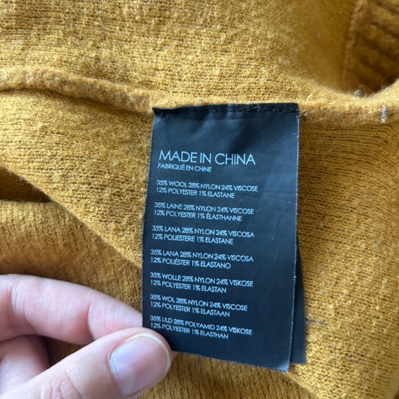 Club Monaco Mustard Turtleneck Sweater (XS) - Picture 6 of 7